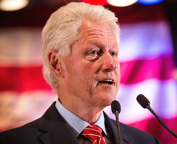 O ex-presidente dos EUA Bill Clinton têm dificuldades em diferenciar certos tons de verde e de vermelho. (Foto: Getty Images)