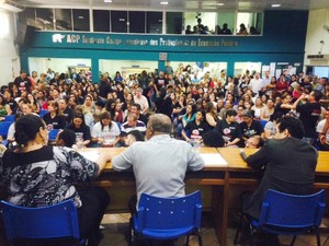 Pela 2ª vez, professores rejeitam proposta de 8,5% da prefeitura de Campo Grande (Foto: Leandro Oliveira/ TV Morena)