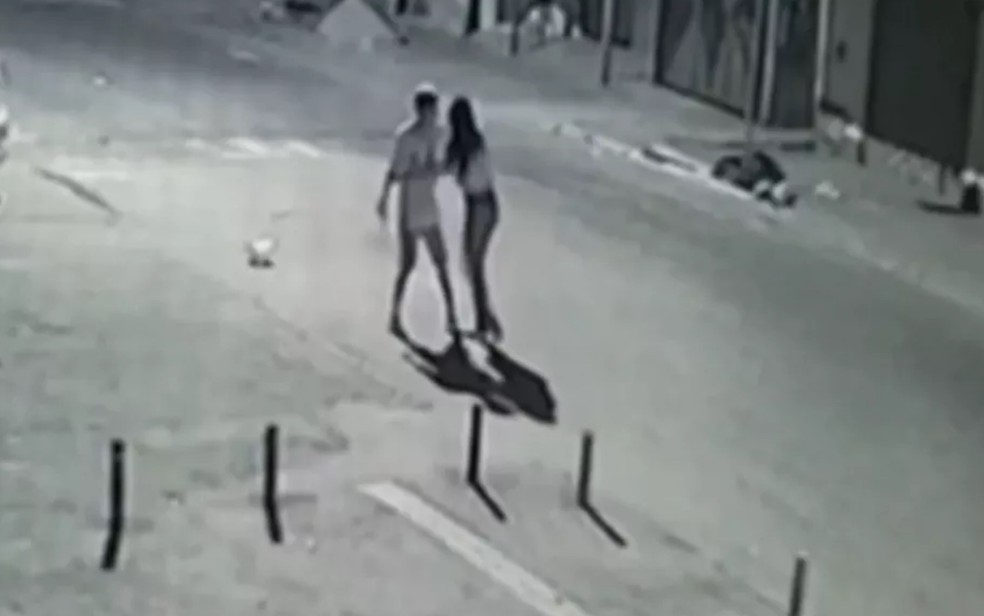 Imagens mostram quando casal discute momentos antes do crime em rua de Goiânia, Goiás — Foto: Reprodução/TV Anhanguera