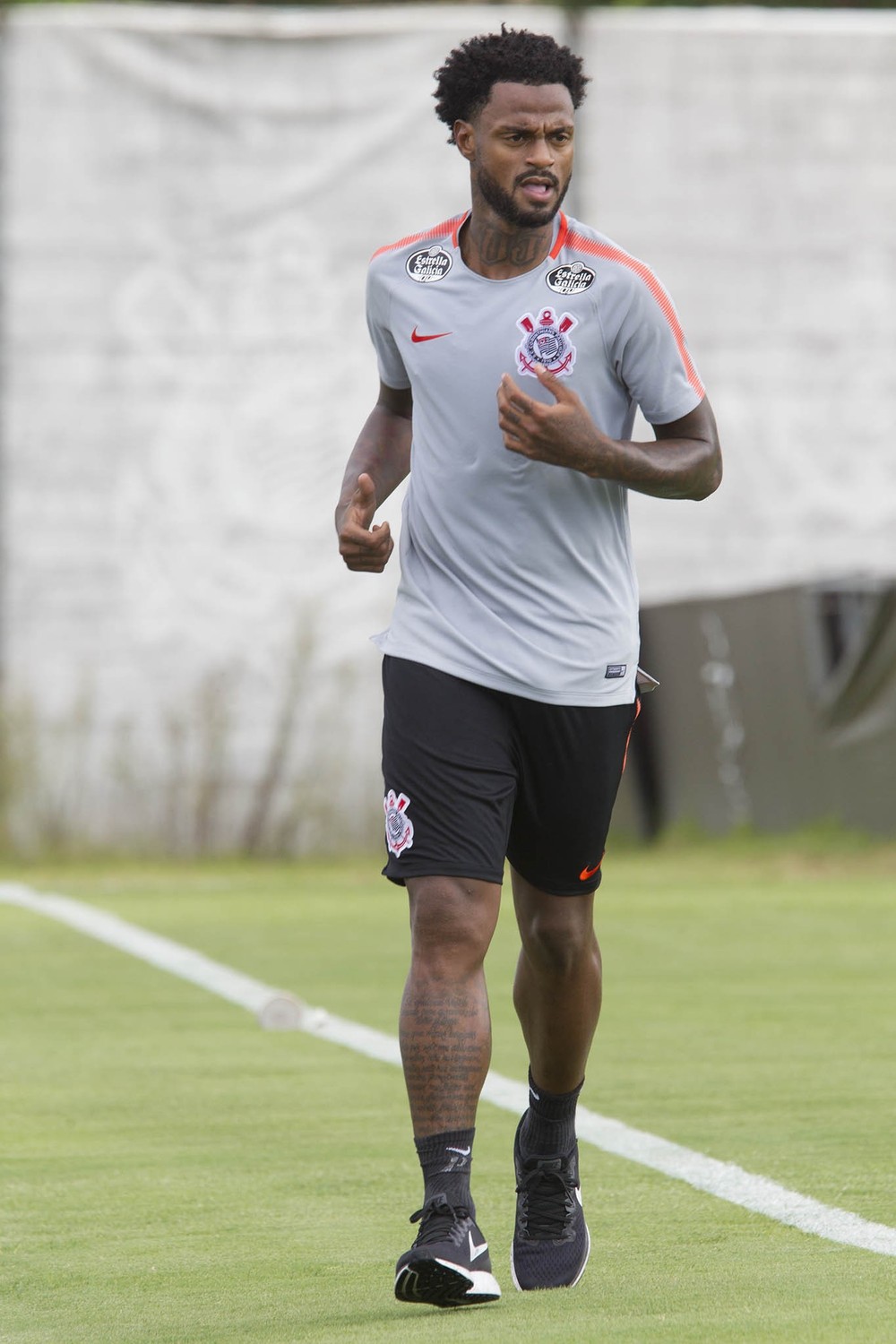 Por que Renê Júnior não fica no banco? Veja planos do Corinthians para os reforços