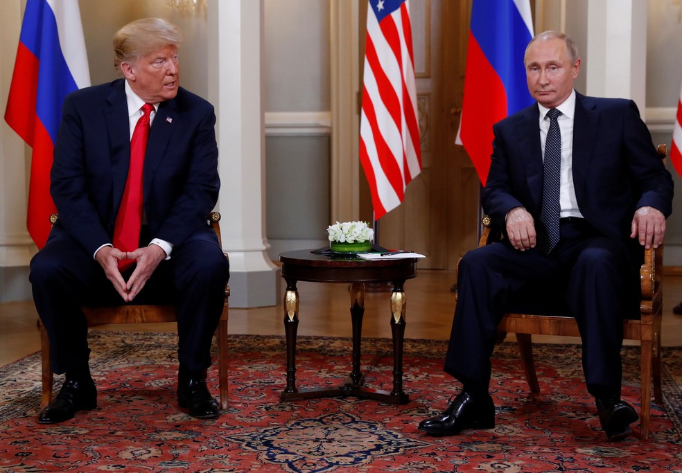 Presidentes dos Estados Unidos, Donald Trump, e da Rússia, Vladimir Putin, encontram-se em Helsinque, na Finlândia, nesta segunda (16)  (Foto: Kevin Lamarque/ Reuters)