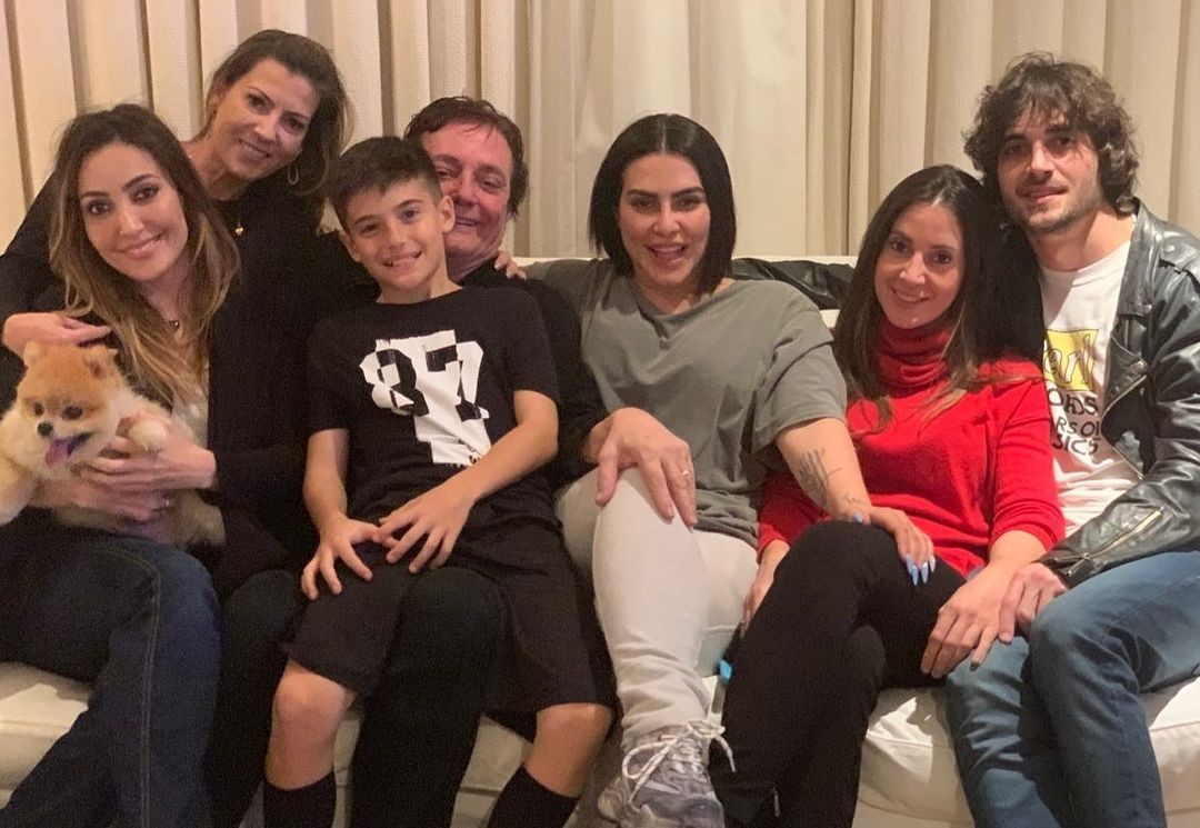 Fábio Jr reúne a família em clique (Foto: Reprodução/Instagram)