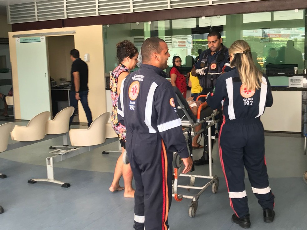 Criança foi encaminhada ao Hospital de Trauma de João Pessoa. (Foto: Walter Paparazzo/G1)