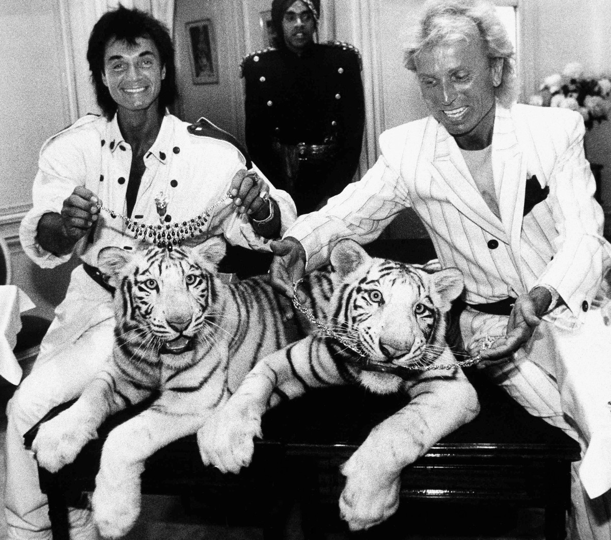 Siegfried Fischbacher, mágico da dupla Siegfried & Roy, morre aos 81