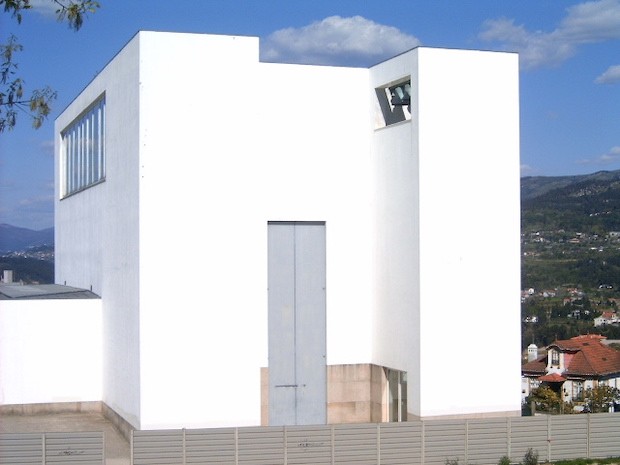 Igreja de Santa Maria em Marco de Canaveses, em Portugal, obra de 1997/2006 (Foto: Wikipedia / CreativeCommons)