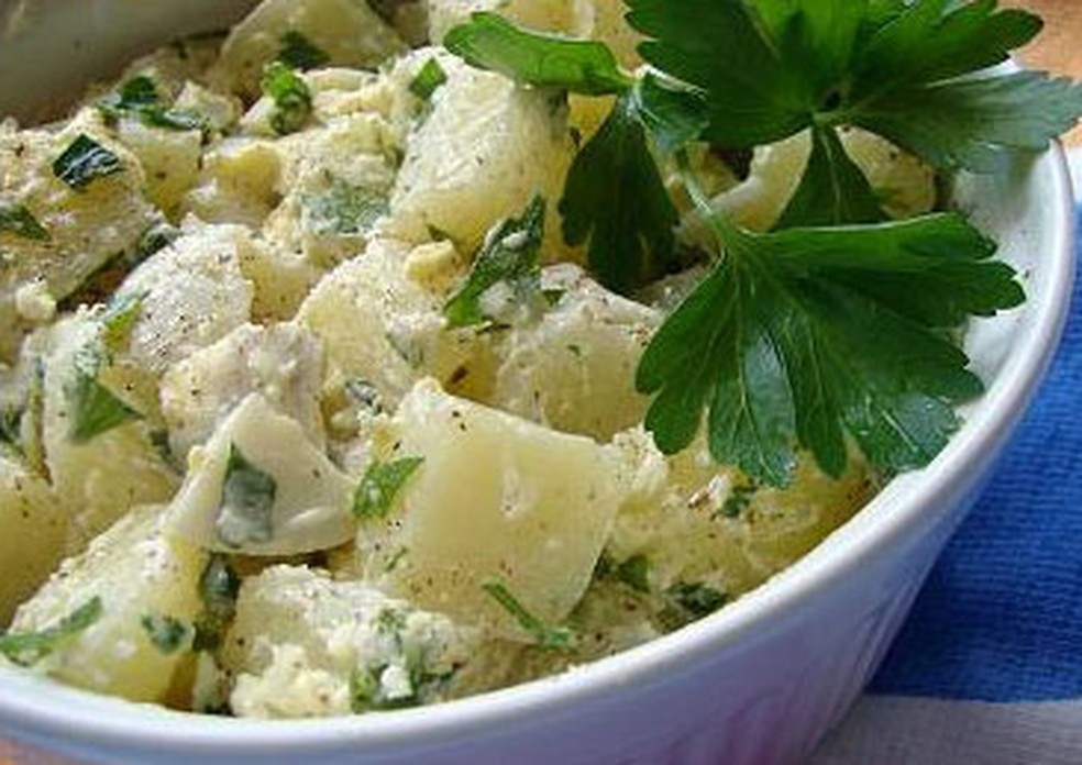Salada De Batatas Com Maionese