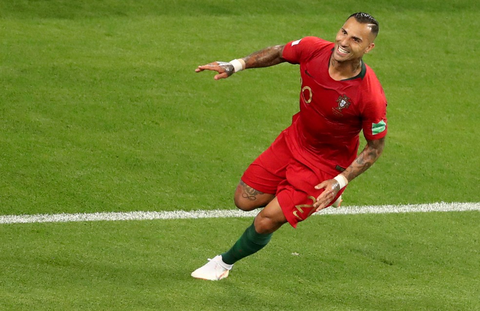 Santos Busca Informacoes E Faz Contato Com Ricardo Quaresma Jogador Agrada A Jesualdo Santos Ge