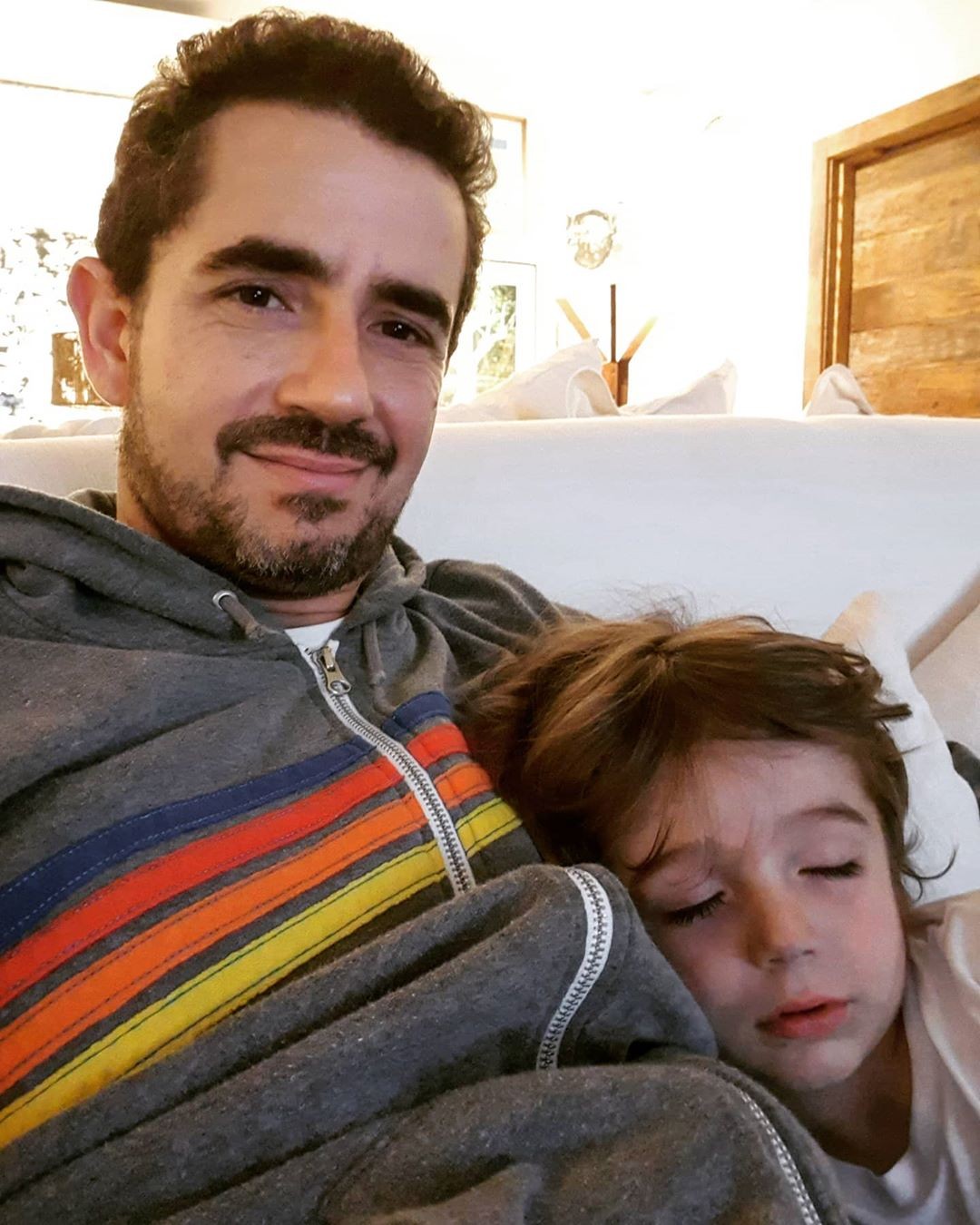 Felipe Andreoli e o filho, Rocco (Foto: Reprodução /instagram)