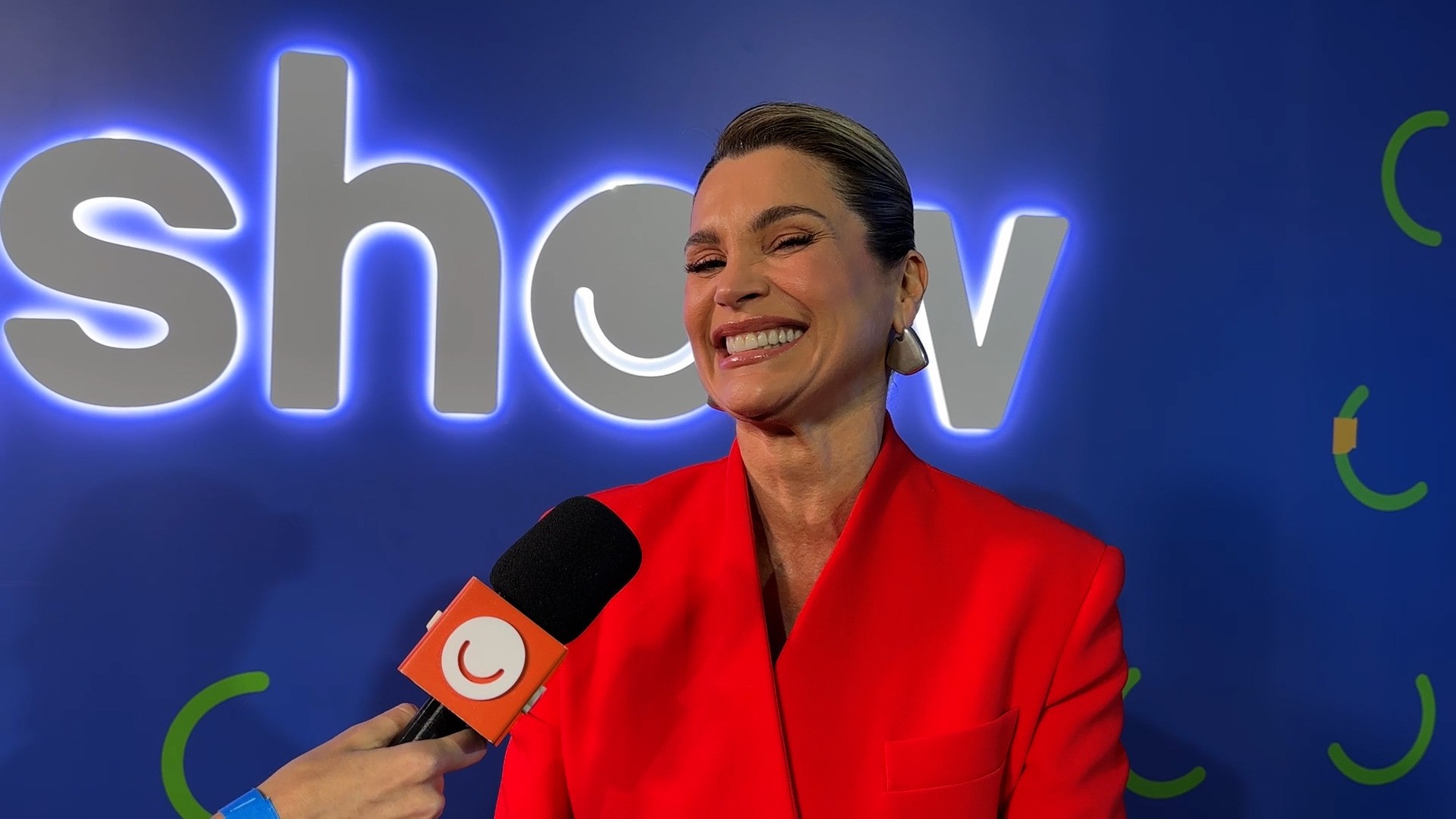 CCXP 24: veja as entrevistas feitas no estúdio do gshow no estande da ...