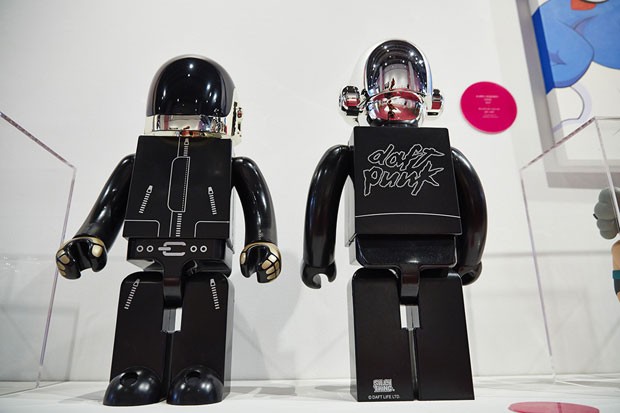 Daft Punk, em versão boneco (Foto: Reprodução)