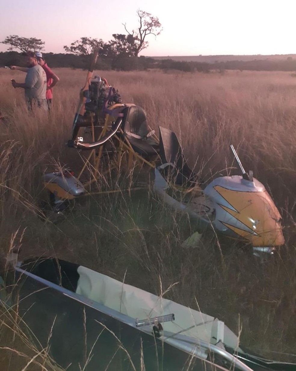 Ultraleve cai na zona rural de Uberlândia e deixa piloto ferido