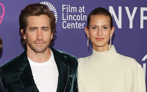 Jake Gyllenhaal e a namorada fazem primeira aparição juntos no red carpet