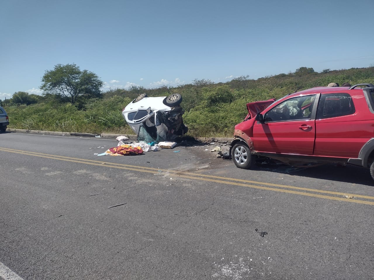 Duas pessoas morrem após acidente na BA-161, no oeste da BA
