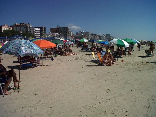 G1 - Capão da Canoa tem mar calmo e tempo bom nesta quinta no RS ...