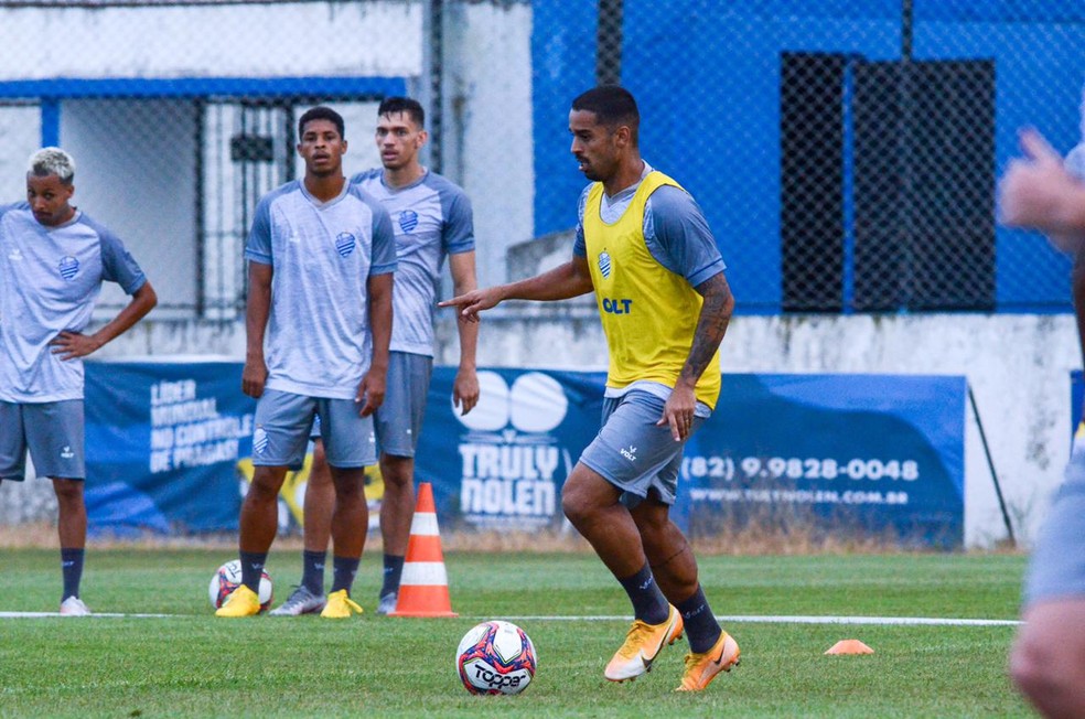 Dellatorre deve voltar ao comando de ataque do CSA — Foto: Augusto Oliveira/Ascom CSA