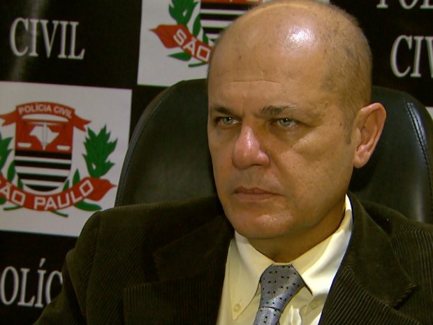 Delegado João Osinski Junior comanda investigação do caso (Foto: Reprodução/EPTV)