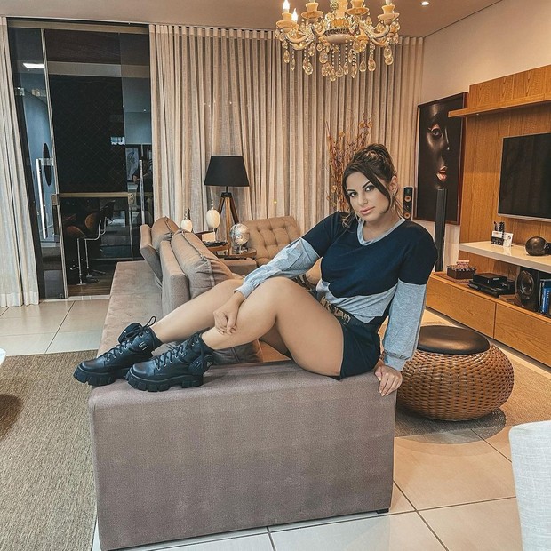Lívvia Bicalho (Foto: Reprodução/Instagram)