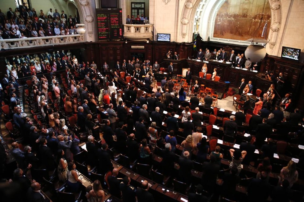 Deputados do RJ prestam homenagem ao deputado Wagner Montes (PRB) morto na semana passada â€” Foto: Marcos Serra Lima/G1