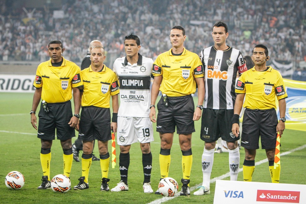 Roldán foi árbitro da final da Libertadores de 2013 — Foto:  Bruno Cantini