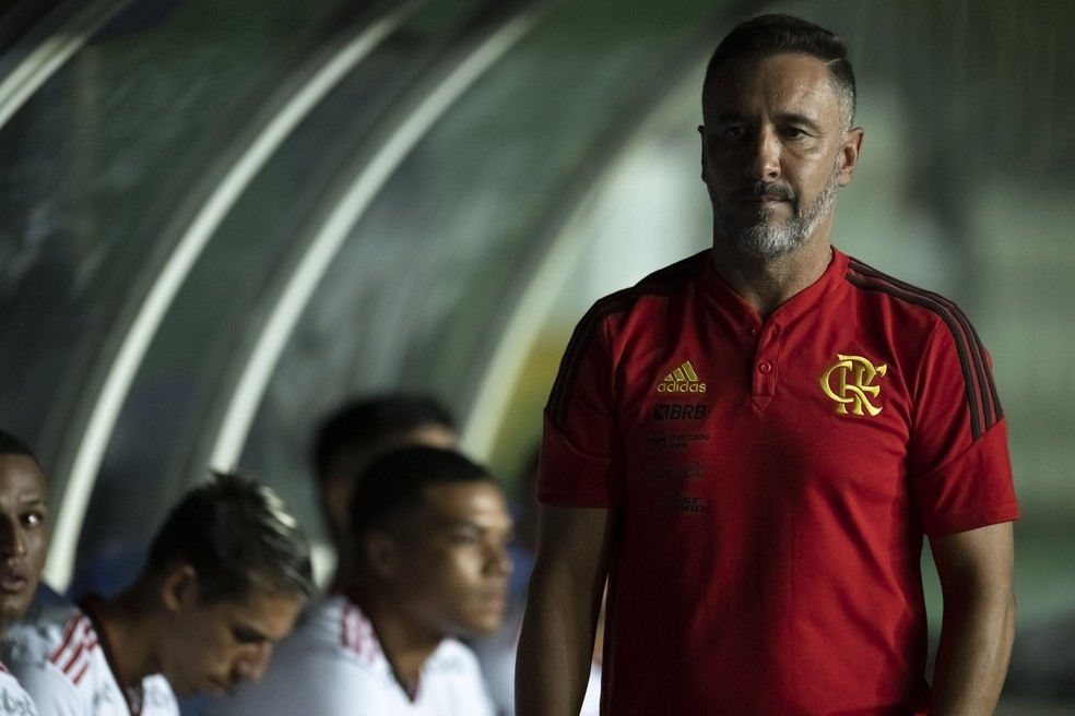 V&iacute;tor Pereira antes da bola rolar para Flamengo x Madureira &mdash; Foto: Jorge Rodrigues/AGIF