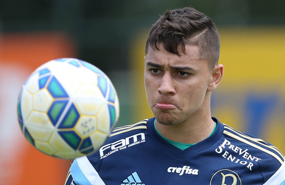 Lateral direita do Palmeiras deve ter três jogadores emprestados