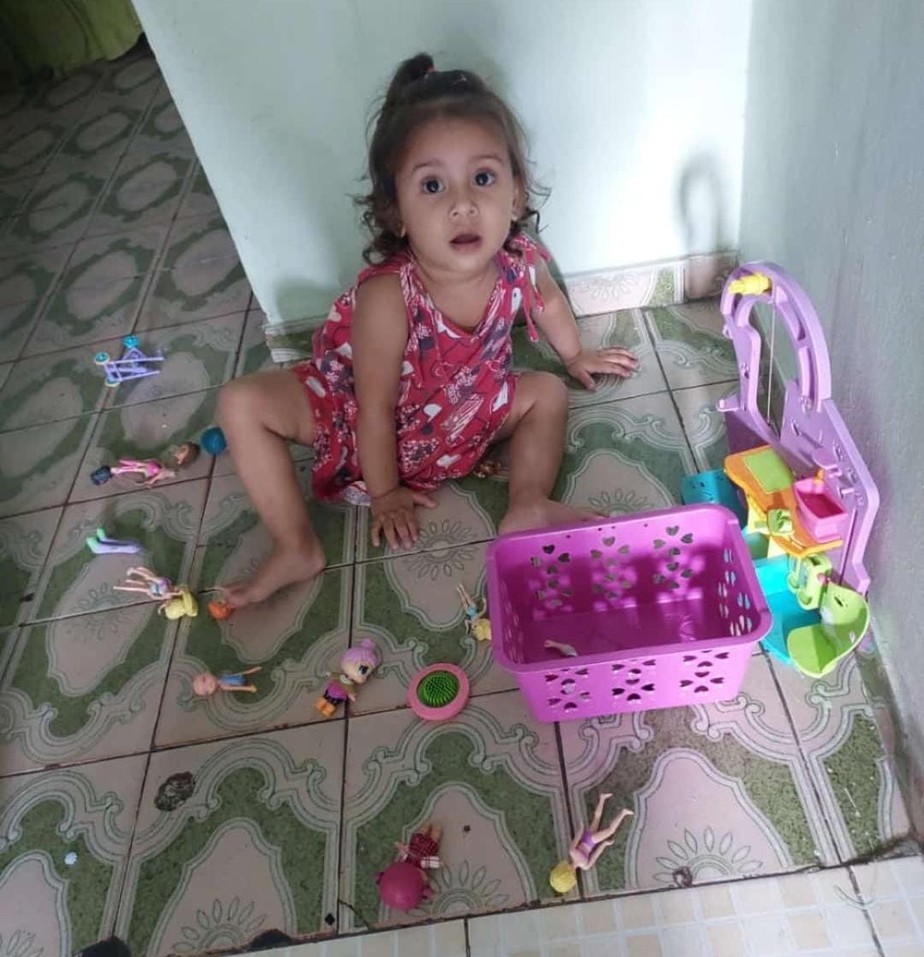 Aylla Sofia Rodrigues Costa, de 2 anos, morta soterrada na cozinha de casa na Tijuca