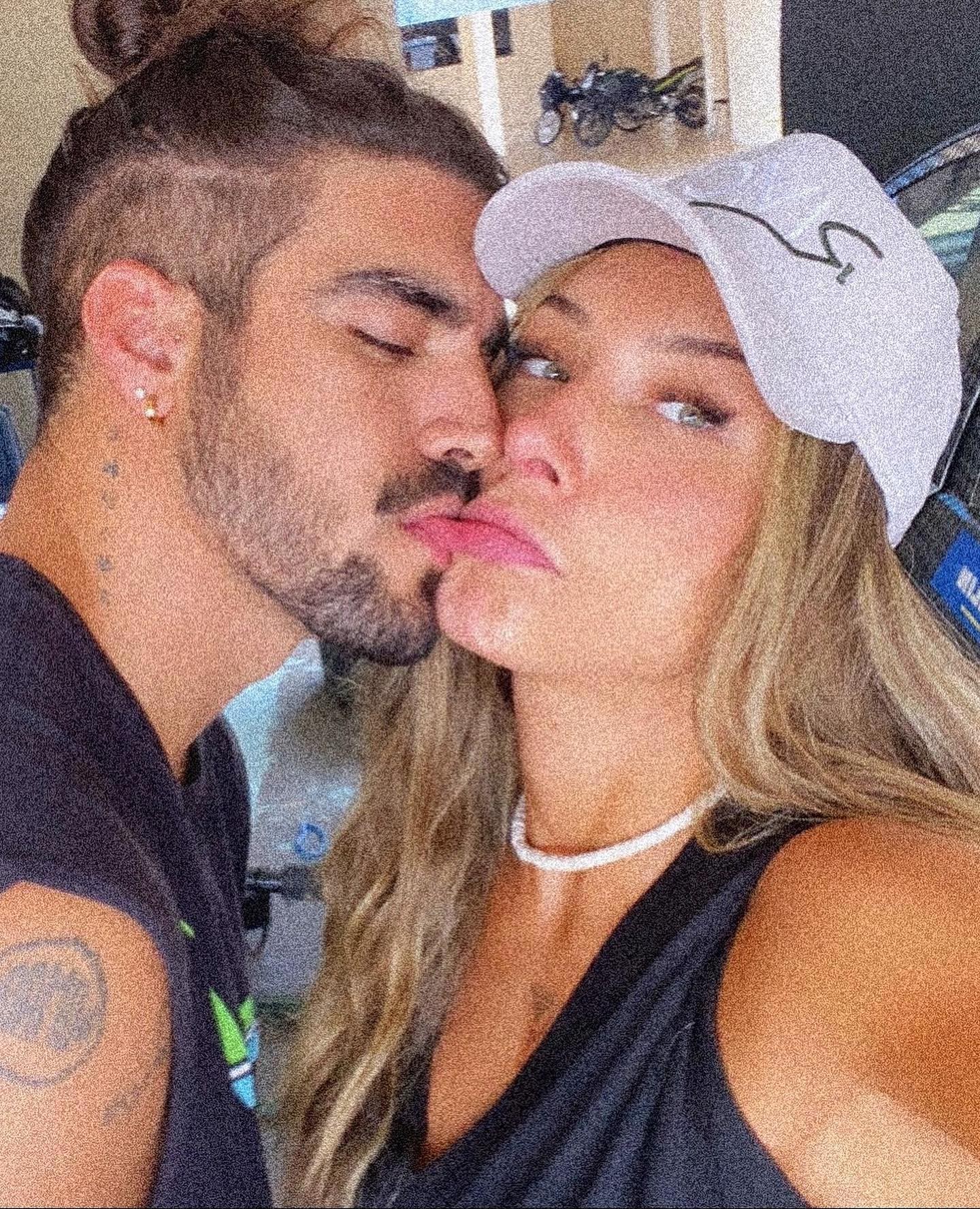 Caio Castro compartilha foto ao lado da namorada e fãs apontam semelhança com sua ex Grazi Massafera (Foto: Reprodução/ Instagram)