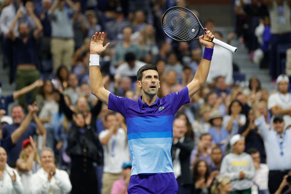 Novak Djokovic vibra com ponto na semifinal do US Open — Foto: Sarah Stier/Getty Images