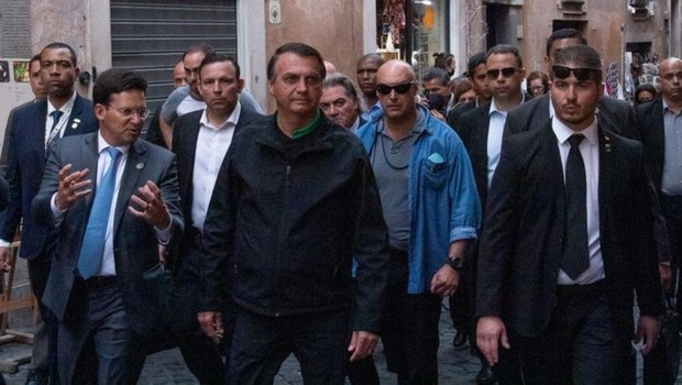 Bolsonaro em Roma; presidente receberá homenagens na Itália, ao mesmo tempo que é alvo de protestos (Foto: EPA via BBC Brasil)