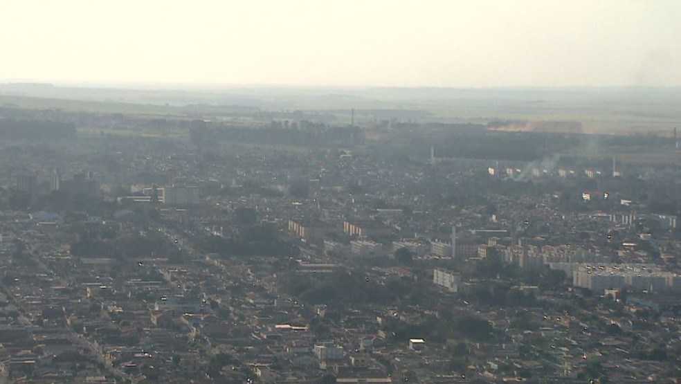Vista aérea de Ribeirão Preto, que teve piora na qualidade do ar no começo de agosto (Foto: Reprodução/EPTV)
