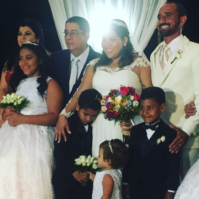 Zeca Pagodinho casa a filha em cerimônia badalada, no Rio Quem QUEM News Zeca Pagodinho casa a filha em cerimônia badalada, no Rio Quem QUEM News
