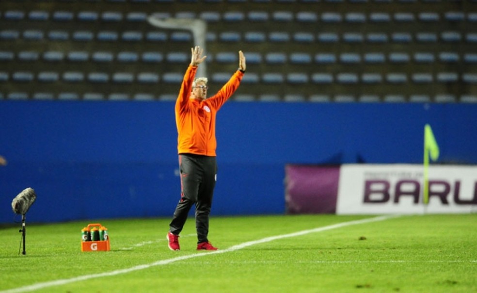 Odair assumiu o Inter como interino ainda na S&eacute;rie B, em 2017 &mdash; Foto: Ricardo Duarte / Inter, DVG