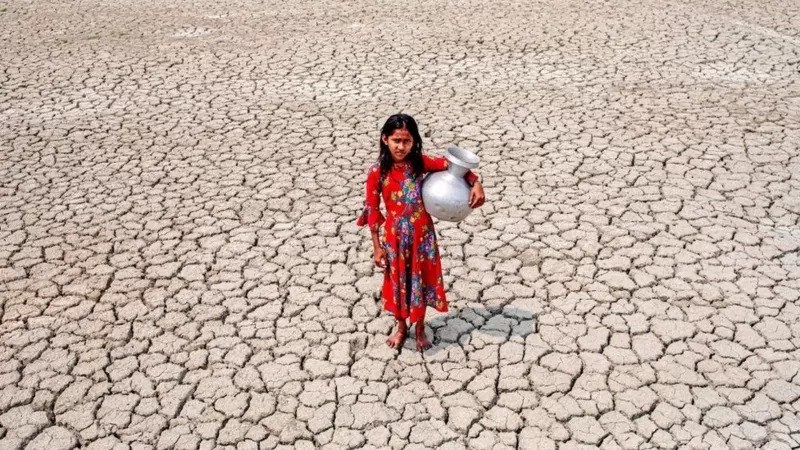 As secas estão apresentando impactos severos em muitos países, como Bangladesh (Foto: Getty Images via BBC News)