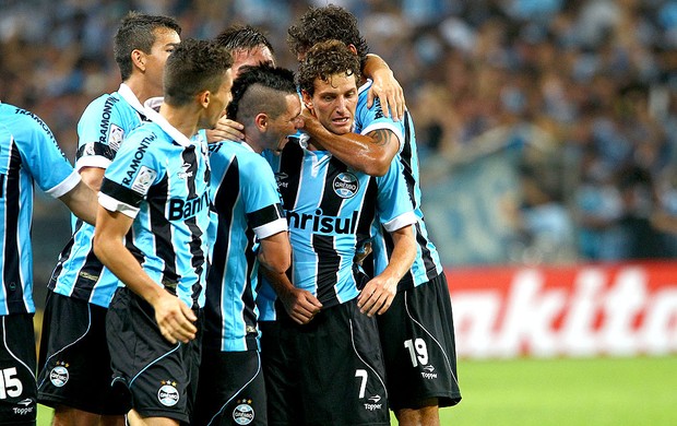 Elano comemora gol do Grêmio contra a LDU Libertadores (Foto: Lucas Uebel / Site Oficial do Grêmio)