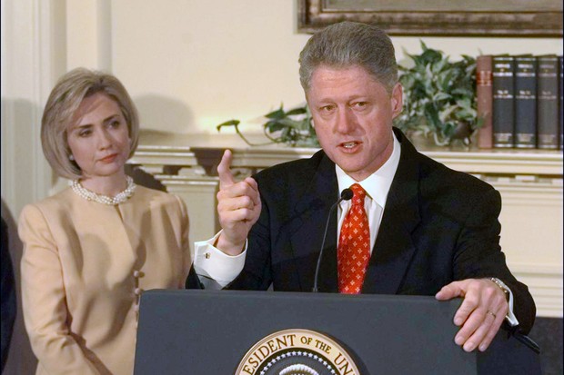 O então casal Hillary Clinton e Bill Clinton, em 1998 (Foto: Getty Images)