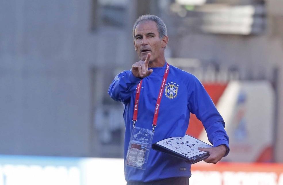 Técnico Carlos Amadeu, da seleção brasileira sub-17 (Foto: Rafael Ribeiro / CBF)