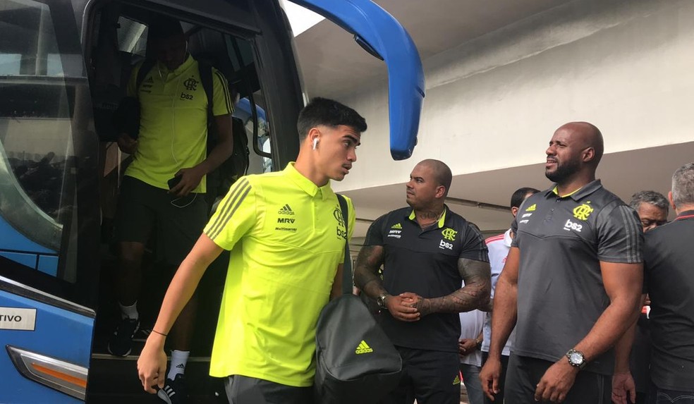 Reinier, do Flamengo, antes da partida contra o Botafogo, no Maracan&atilde; &mdash; Foto: Marcelo Baltar/GloboEsporte.com