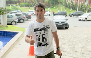 Botafogo Lodeiro chega a Salvador (Foto: Thales Soares) Botafogo Lodeiro chega a Salvador (Foto: Thales Soares)