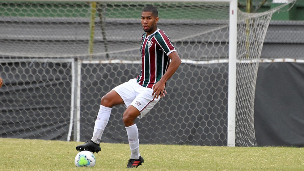 Zagueiro vem sendo titula de Marc�o no Fluminense Sub-23 � Foto: Mailson Santana / Fluminense FC