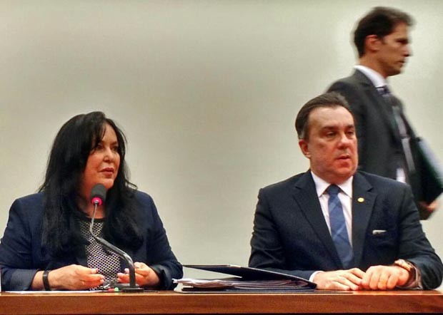 A presidente da Comissão Mista de Orçamento, Rose de Freitas (Foto: Laís Alegretti / G1)