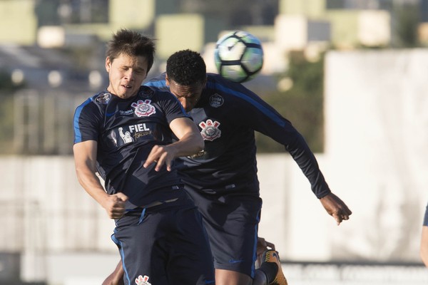 Romero titular e com gol em rachão: o treino do Corinthians nesta sexta