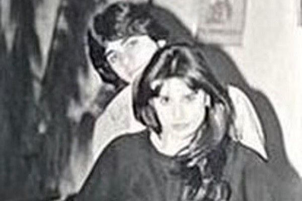 Demi Moore e John Stamos durante as gravações de General Hospital, no começo da década de 1980 (Foto: Instagram)
