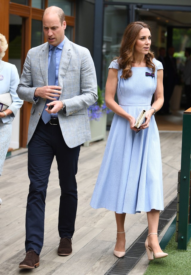 LONDON, UNITED KINGDOM - JULY 14: Catherine, Duchess of Cambridge and Prince William, Duke of Cambridge  arrive ahead of the Men's Singles Final on day thirteen of the Wimbledon Championships at the All England Lawn Tennis and Croquet Club, Wimbledon on J (Foto: Getty Images)