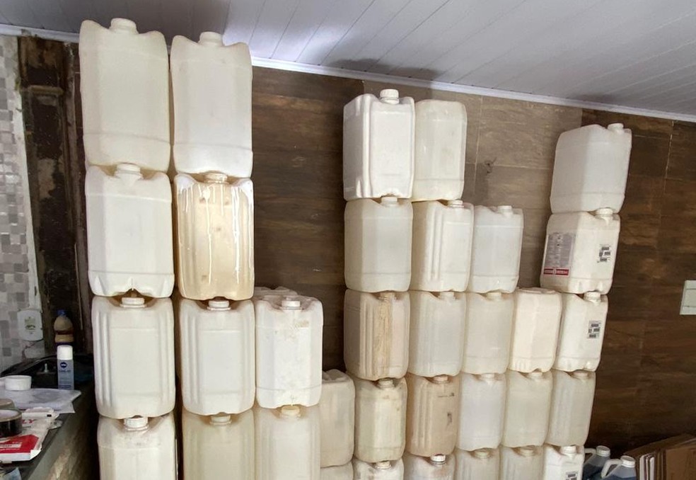 Gaeco e PM cumprem segunda fase da Operação Princípio Ativo, contra quadrilha especializada em falsificação de agrotóxicos na região de Ribeirão Preto — Foto: Gaeco/Divulgação