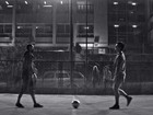 Neymar e Medina disputam partida de futebol em comercial de refrigerante