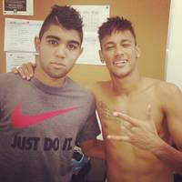 Último Flamengo x Santos em Brasília teve estreia de Gabigol e choro em adeus de Neymar