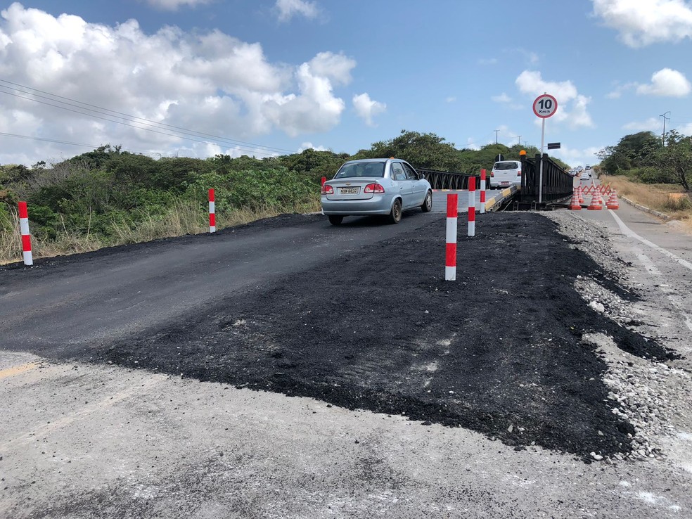 Trecho foi reaberto com medidas que limitam a velocidade e a circulação de veículos no local. — Foto: Divulgação/PRF
