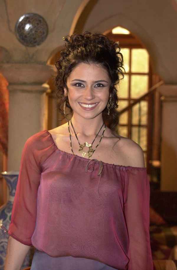 O figurino de Jade invadiu o comércio popular  — Foto: TV Globo/Gianne Carvalho