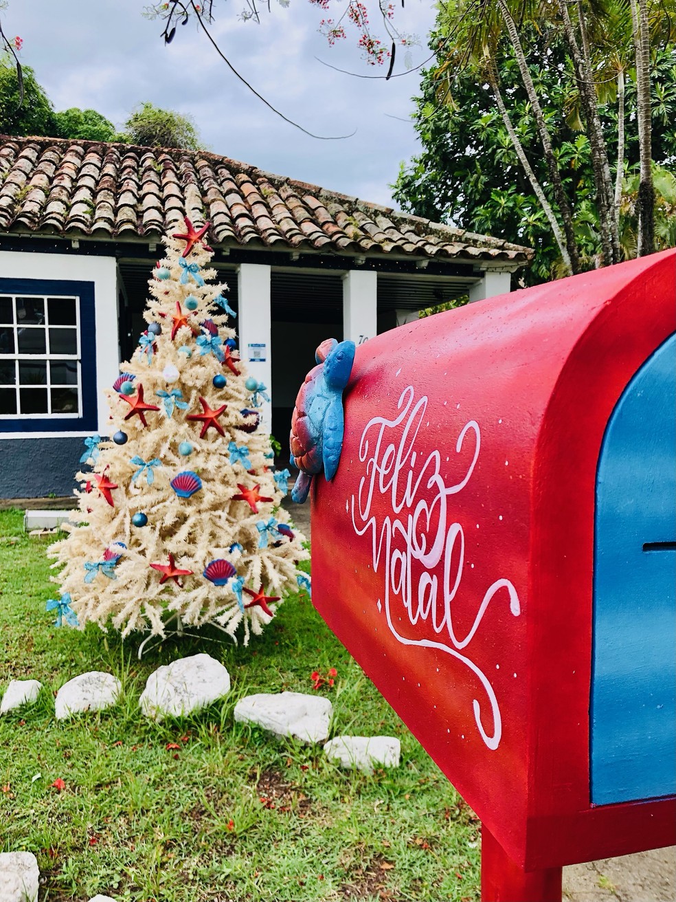 A tradicional Casa do Papai Noel está instalada na varanda da Casa de Cultura Bento Costa Junior. — Foto: Rodrigo Pontes 