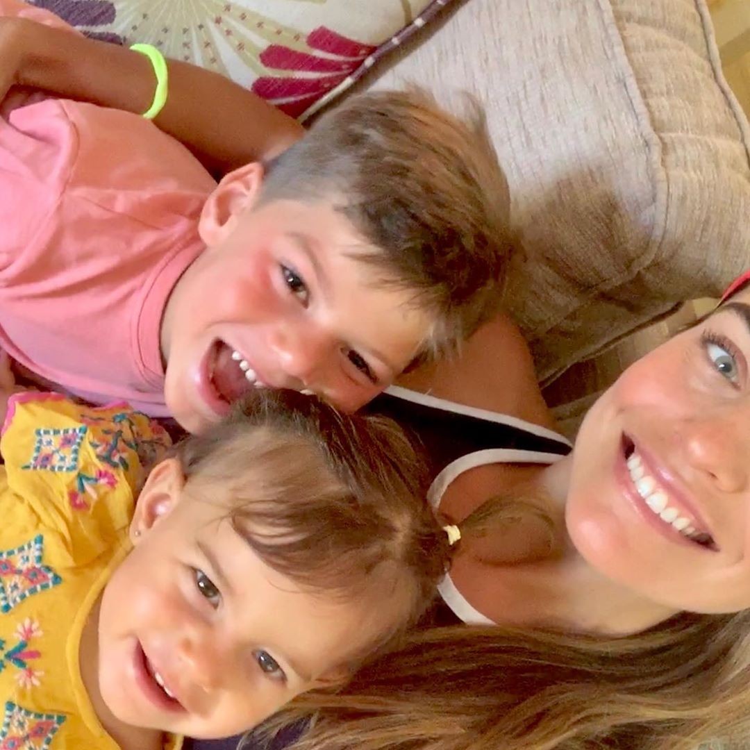 Joana Balaguer e os filhos, Martim e Gaia em Portugal (Foto: Reprodução/Instagram)